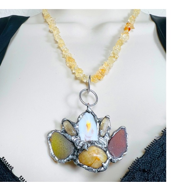 Citrine Sea Glass & Broken China Artisan Pendant Vintage Triple Chain Necklace - Picture 7 of 12
